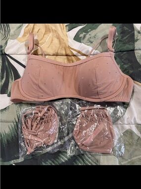 PINK Victoria's Secret Blush Pink Sparkly Mesh Push Up Bra & 2 Matching Thongs